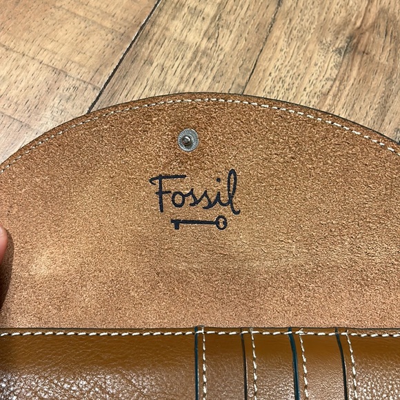 Fossil TriFold Travel Wallet Clutch Document Passport Holder Printed Leather - Picture 6 of 12